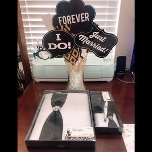 Bundled Wedding Necessities